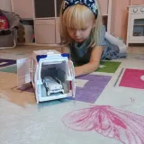 w zestawie baterie do zasilania funkcji świetlnych