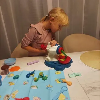 wszystkie elementy zestawu Kruzzel 22562 na zdjęciu grupowym