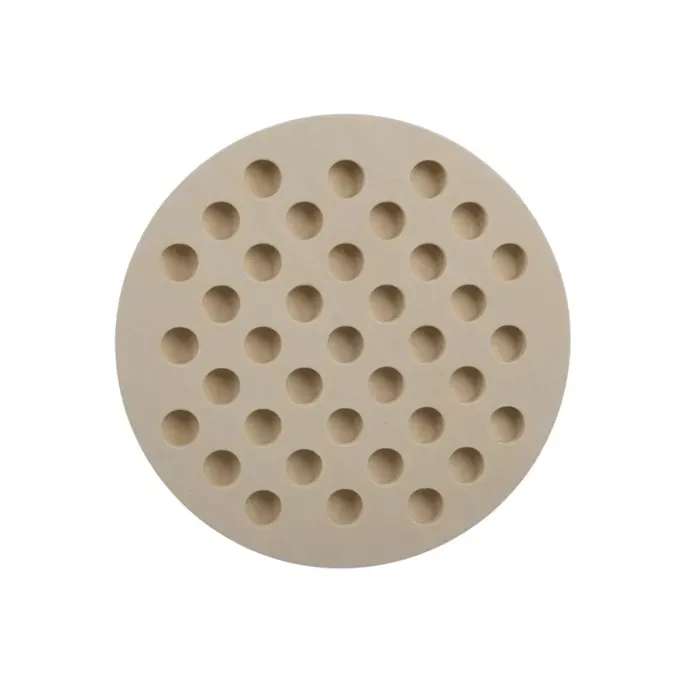 plansza imitująca ocean z elementami gry