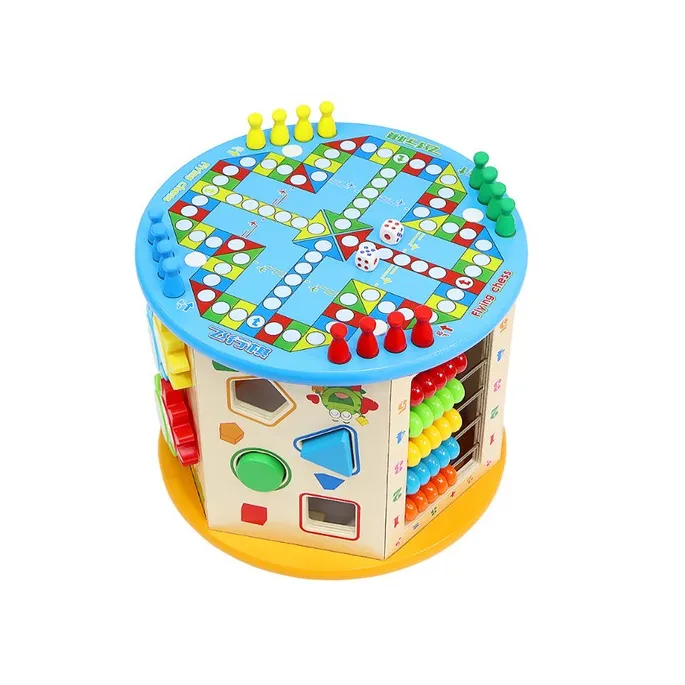 detal oszlifowanych, bezpiecznych drewnianych brzegów kostki