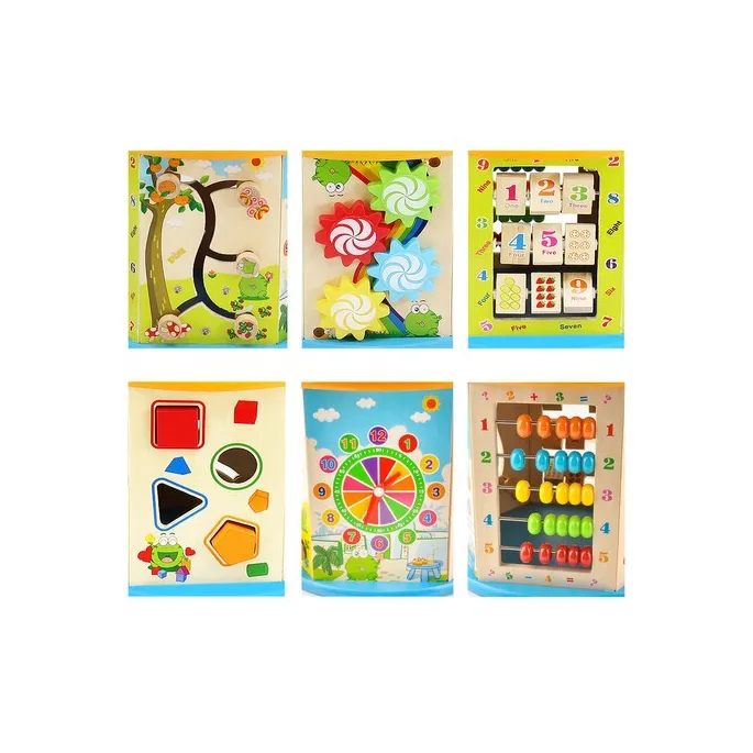 zestaw pionków do gry oraz klocki obok kostki edukacyjnej