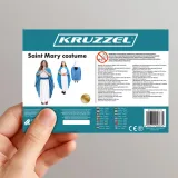 zbliżenie na detal błękitnej peleryny kostiumu maryja