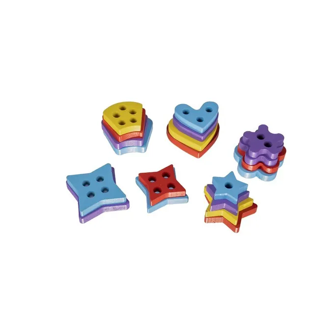 drewniany sorter z kolorowymi miejscami na klocki