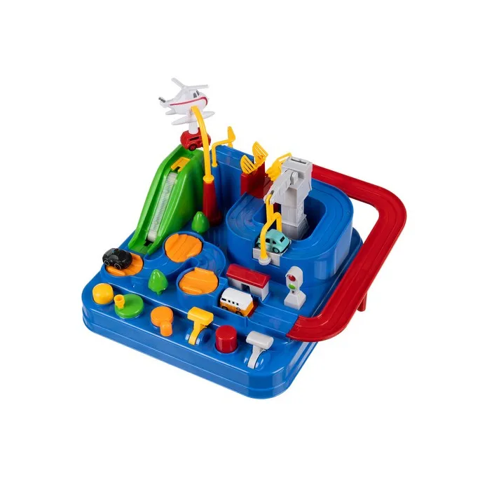 Widok całego zestawu z rozłożonym torem przeszkód