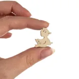 Szczegółowe wykończenie drewnianych elementów puzzli