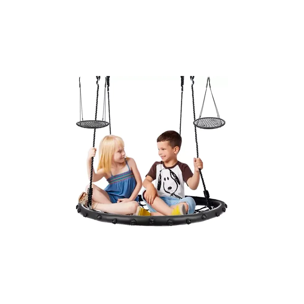 huśtawka bocianie gniazdo o średnicy 100 cm na tle ogrodu