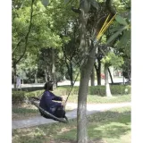 huśtawka dla dzieci i dorosłych zawieszona na mocnych linach