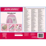 zbliżenie na wejście do namiotu dziecięcego z trzema okienkami i lampkami