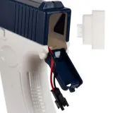 Detal mocowania magazynka w pistolecie na wodę