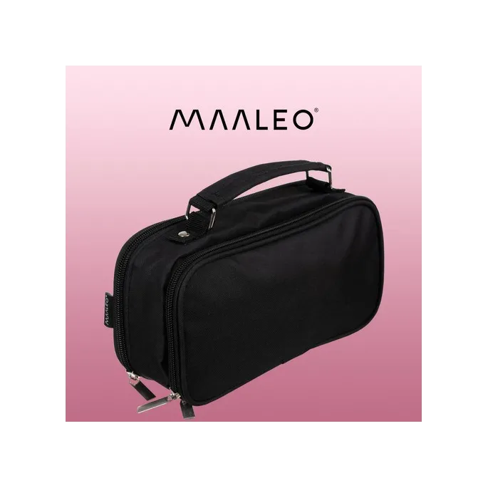 Piórnik szkolny rozkładany na tle białym