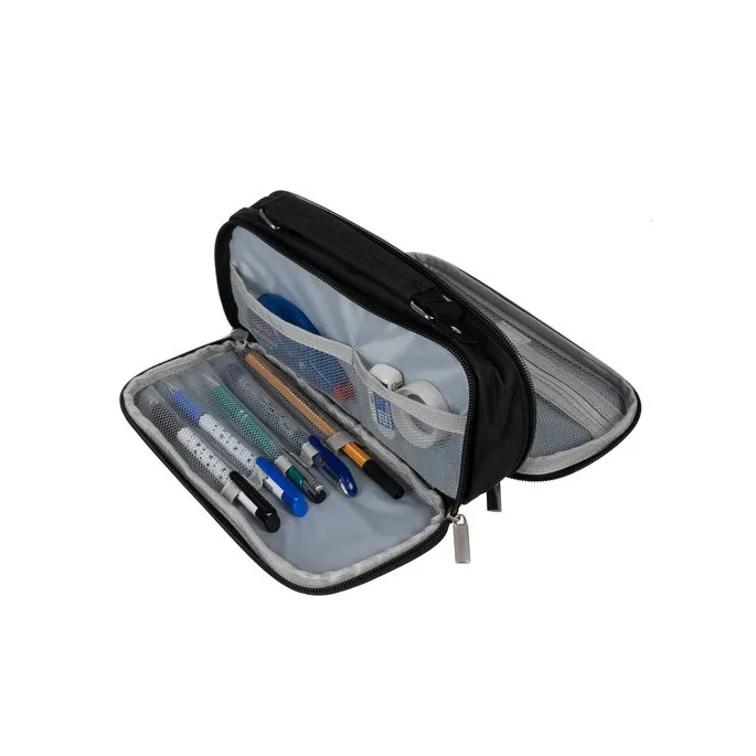 Detal elastycznego uchwytu na przybory wewnątrz piórnika