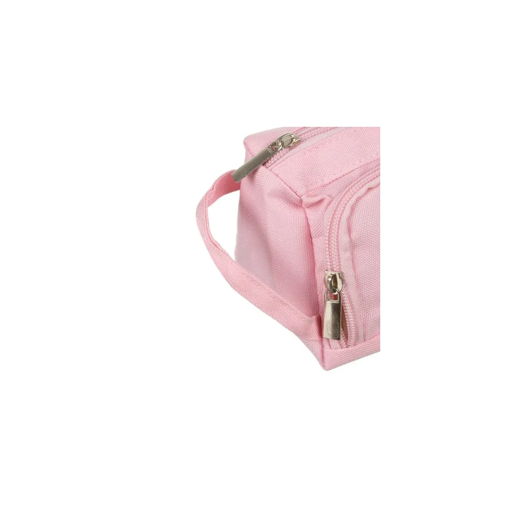 Wnętrze piórnika z przegródkami na długopisy i ołówki