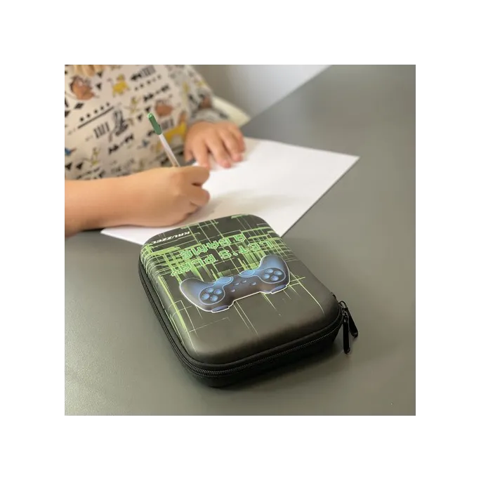 Piórnik rozkładany wykonany z wytrzymałej pianki EVA