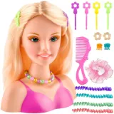 Głowa do stylizacji z akcesoriami dla dzieci na białym tle