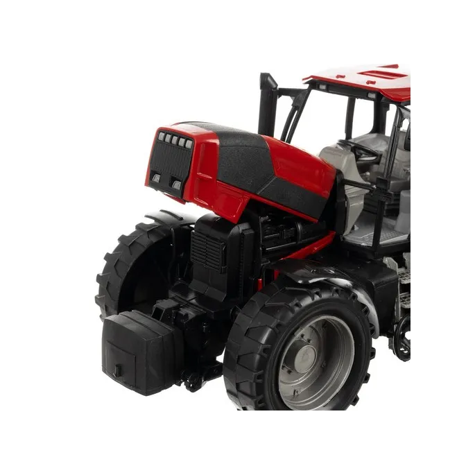 szczegółowy widok wnętrza traktora