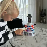 Detal wygodnego patyczka do usuwania piłeczek z wieży