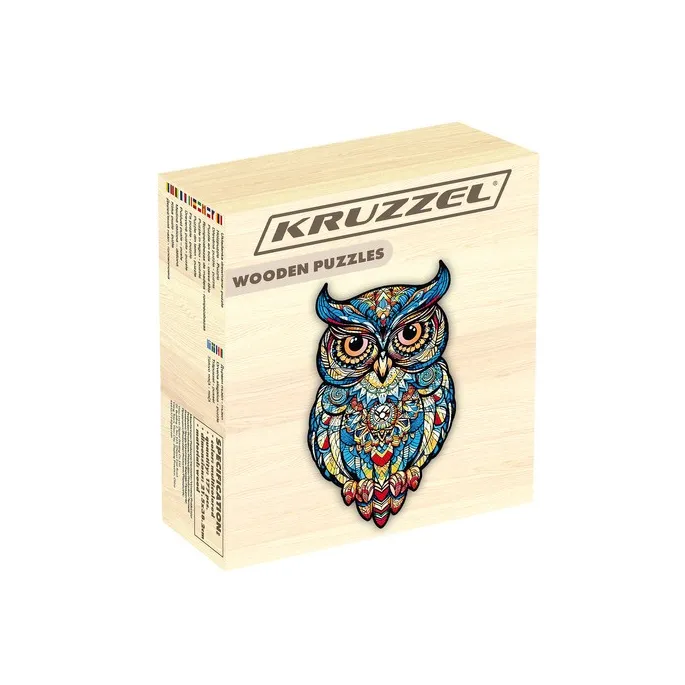 zbliżenie na elementy puzzli drewnianych sowy