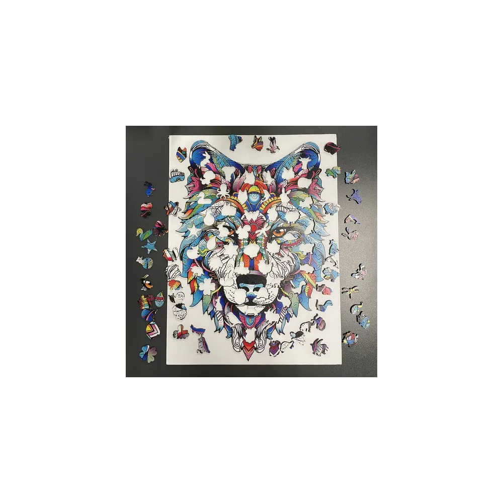 zmontowana układanka z realistycznym motywem wilka