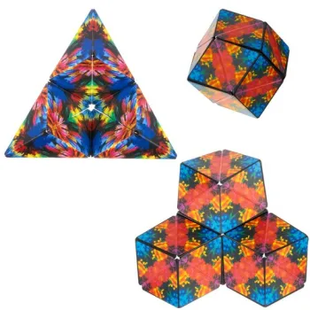 Opakowanie zestawu z magnetyczną kostką w tle