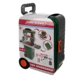 zbliżenie na kolorowy blat warsztatu dziecięcego z akcesoriami