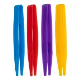 Stonoga w ruchu z piłeczkami na wszystkich łapkach