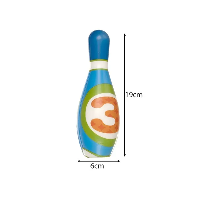 Zbliżenie na kręgle z kolorowymi cyferkami