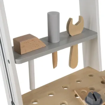 estetyczna kolorystyka warsztatu w bieli, szarości i brązie