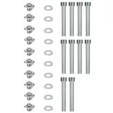 ręka dziecka łapiąca za kolorowy uchwyt wspinaczkowy