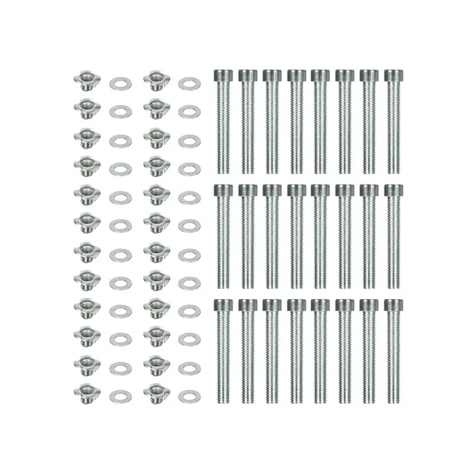 montaż uchwytów do wspinaczki na domowej ściance zabaw