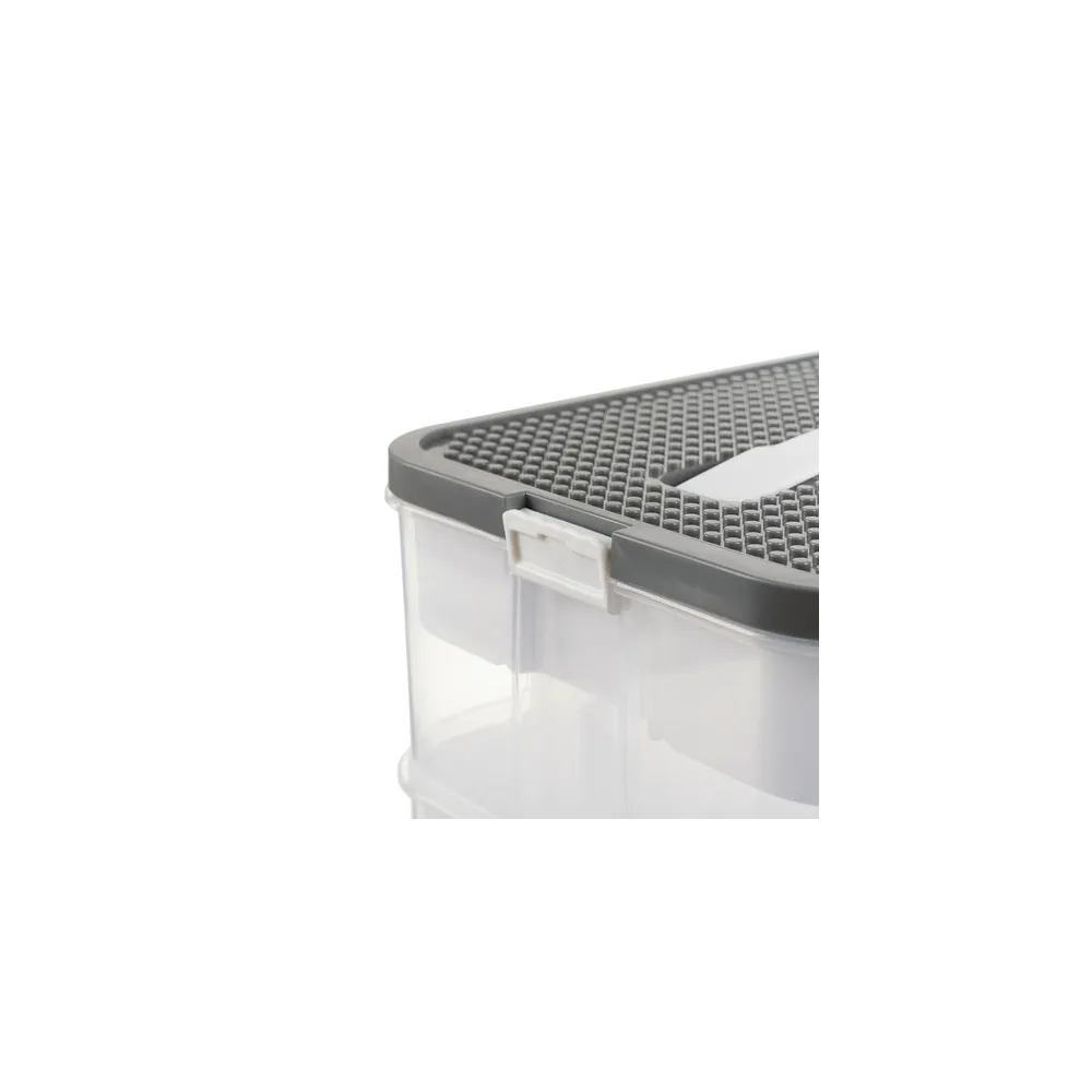 pudełko kruzzel 25756 stojące na dziecięcym biurku