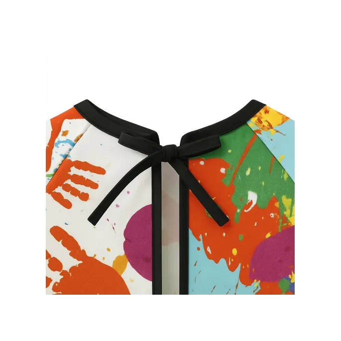 wiadomość widok z tyłu fartucha z wiązaniem dopasowującym do sylwetki