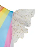 Zbliżenie na materiał sukienki z efektem połysku