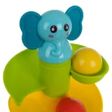 Widok wieży z piłeczkami w trakcie zabawy z dzieckiem