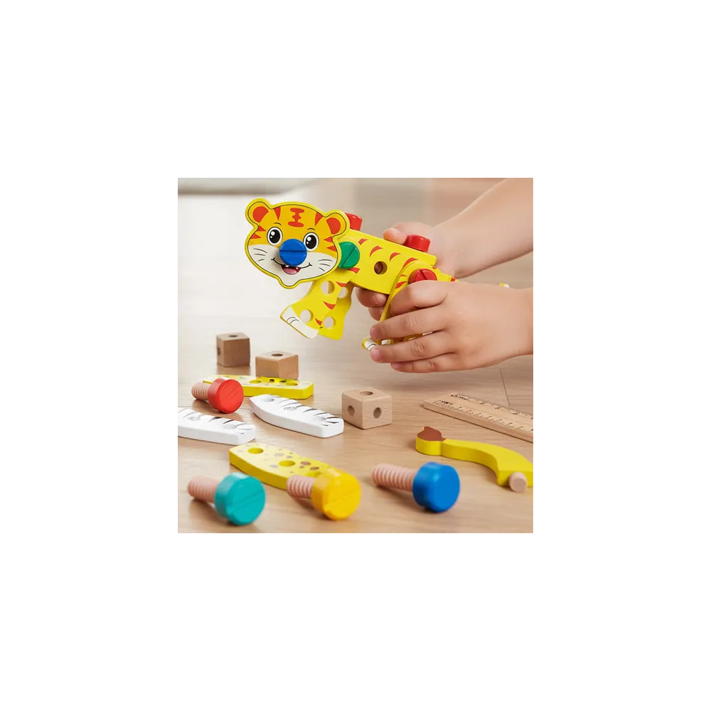 skrzyneczka kruzzel z widocznym uchwytem i estetycznym wykończeniem