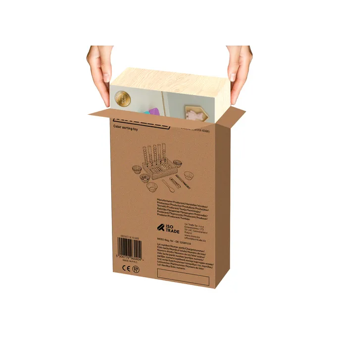 Drewniana tacka z miseczkami i kulkami w różnych kolorach