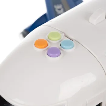 otwarte burty samolotu policyjnego prezentujące przestrzeń ładunkową