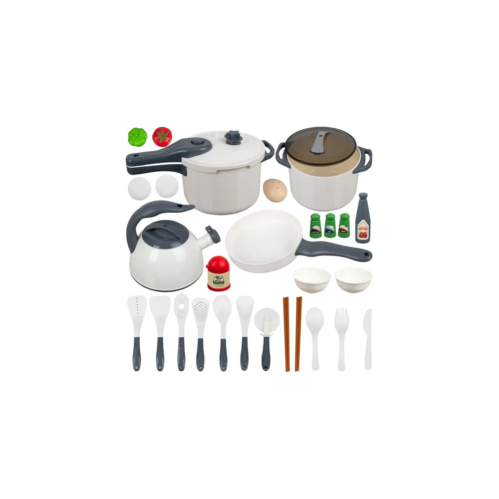 Kolorowy zestaw akcesoriów kuchennych 32el. dla dzieci na białym tle