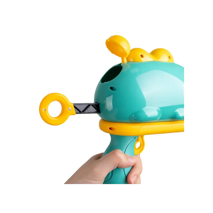 haczyki i przyssawka umożliwiające łatwe zamontowanie tarczy na ścianie