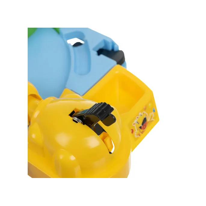 instrukcja obsługi z zestawu gry Głodne hipcie leżąca obok planszy