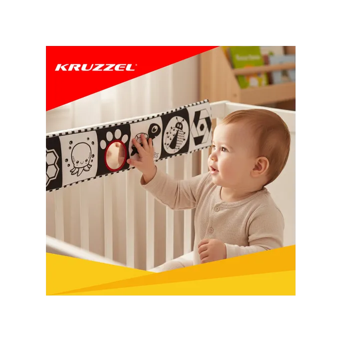 Książeczka sensoryczna dla najmłodszych ukazana na białym tle