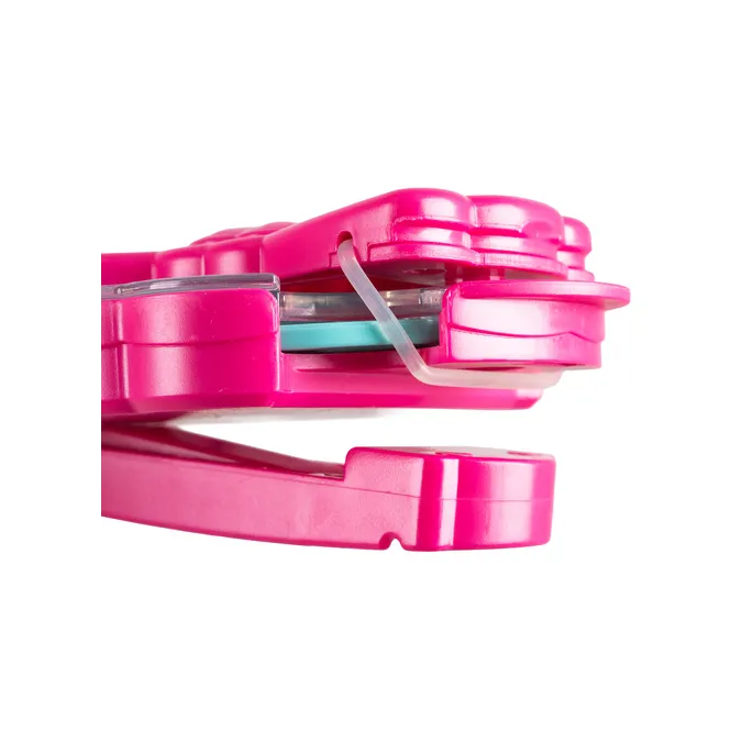 różnokolorowe kryształki w kształcie gwiazdek i serc