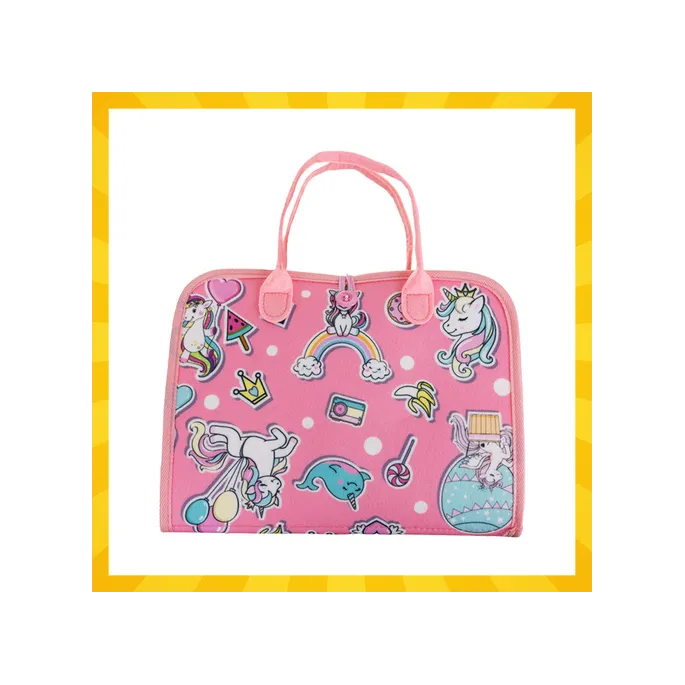 detal filcowych materiałów użytych w książeczce sensorycznej