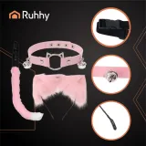 Zestaw przebranie kota lub lisa w odcieniach różu na białym tle