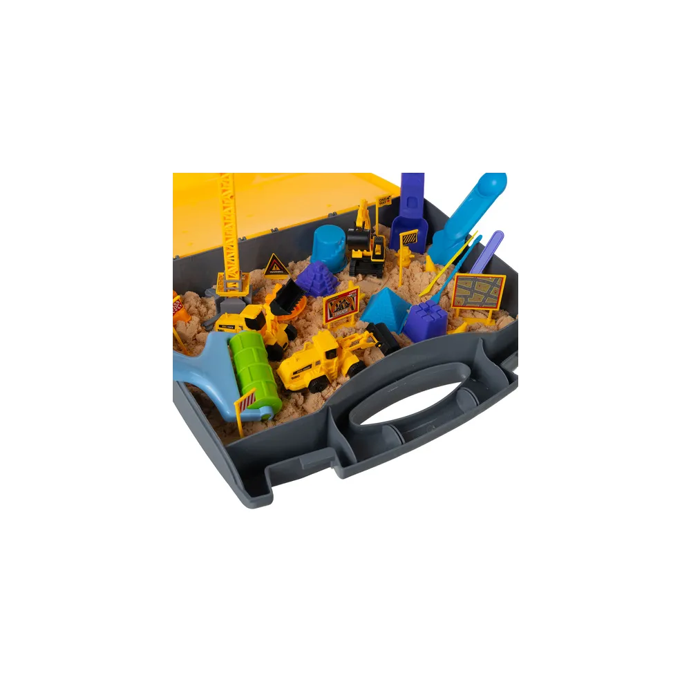 ruchomy dźwig i spychacze w trakcie zabawy na piasku kreatywnym