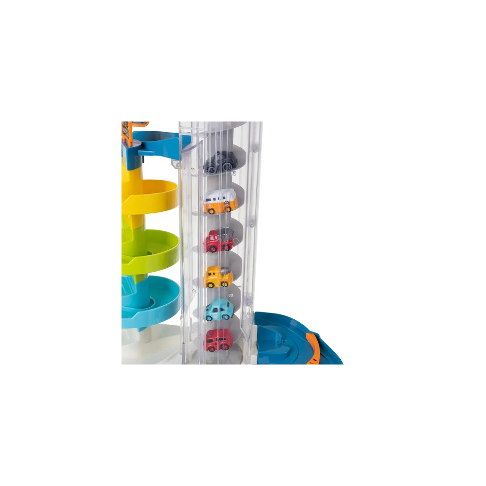 cztery poziomy garażu z pojazdami w ruchu