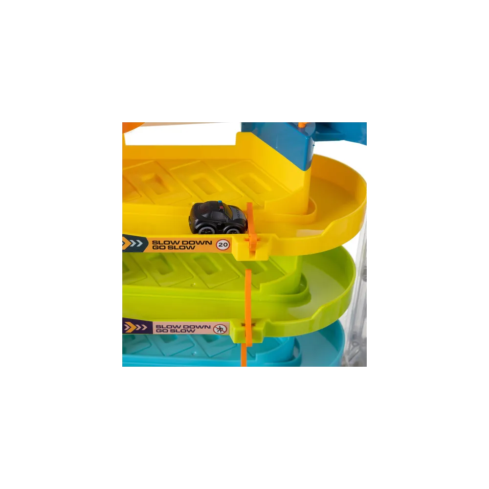 kompaktowy garaż dziecięcy gotowy do zabawy