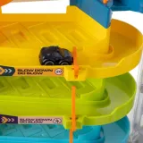 kompaktowy garaż dziecięcy gotowy do zabawy