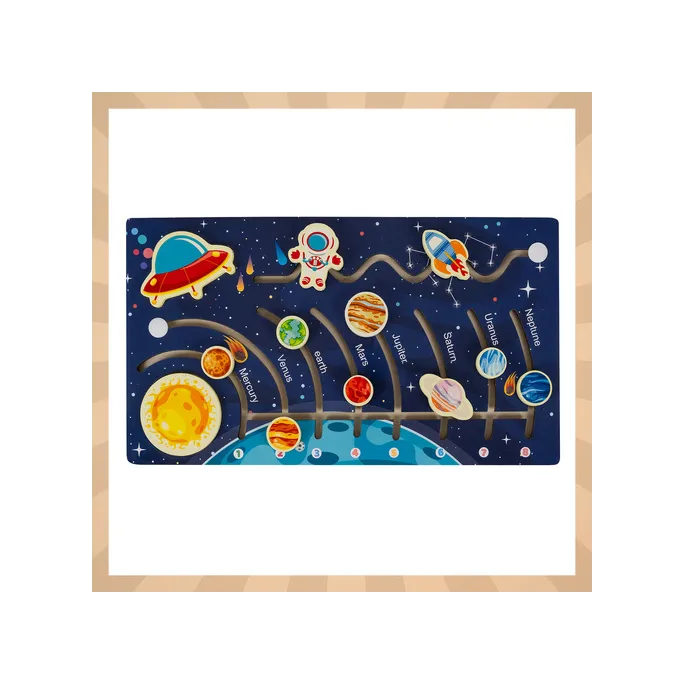 Zbliżenie na elementy układanki przedstawiające różne planety