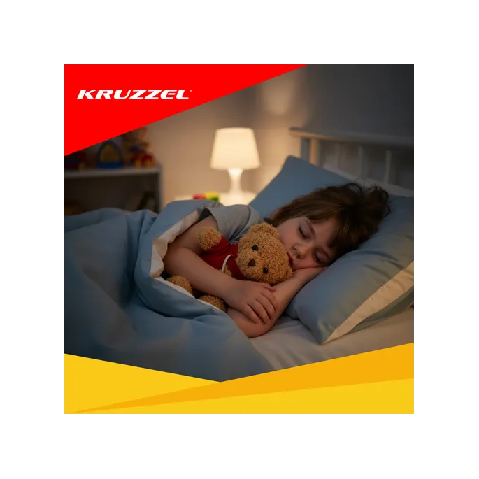 czerwona bluza i plastikowe oczka misia widoczne na zbliżeniu