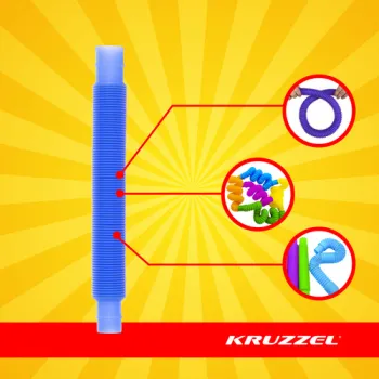 Długa rozciągnięta rura sensoryczna podczas zabawy